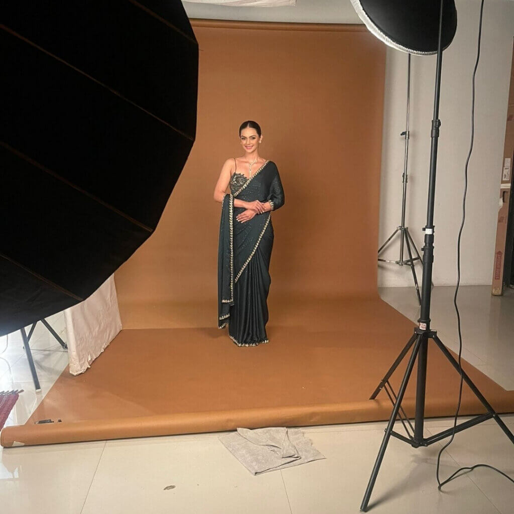 Saree Draping Professional for e-commerce shoots