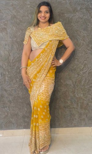 latest saree style